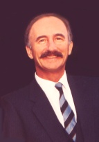 Geschäftsführer Dr. Hans-Achim Schubert, Selbstbau GmbH & Co. "Ihr Garagen-Fachmann"